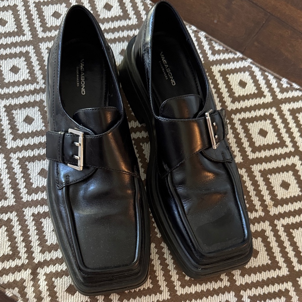 Vagabond Women's Black Leather Loafers with Buckle